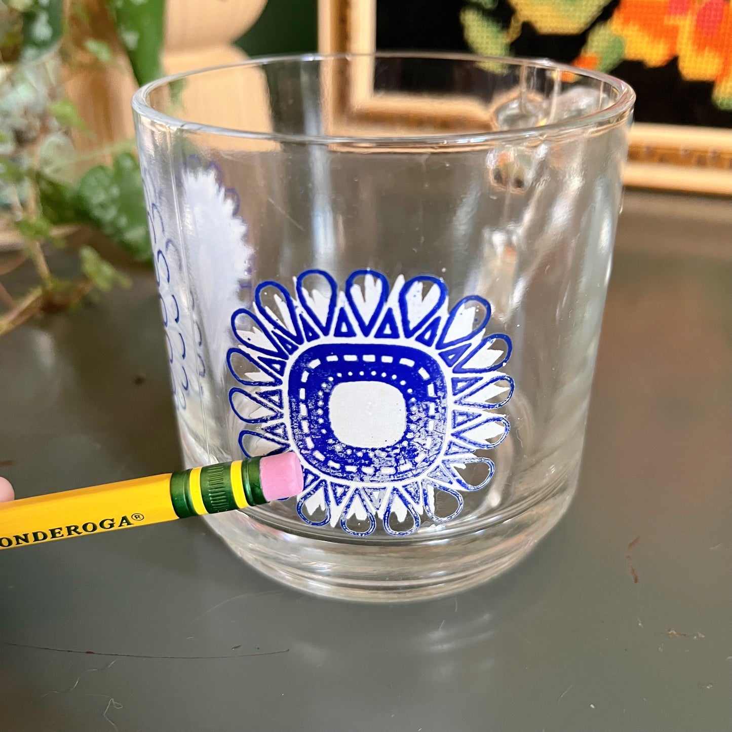 Set of 3 glass mugs with blue and white flowers