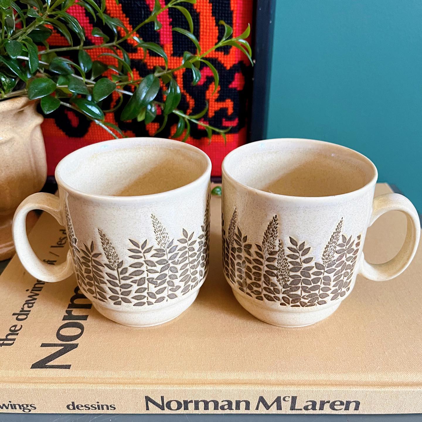 Set of 2 stoneware mugs with wheat pattern - No Kill Vintage