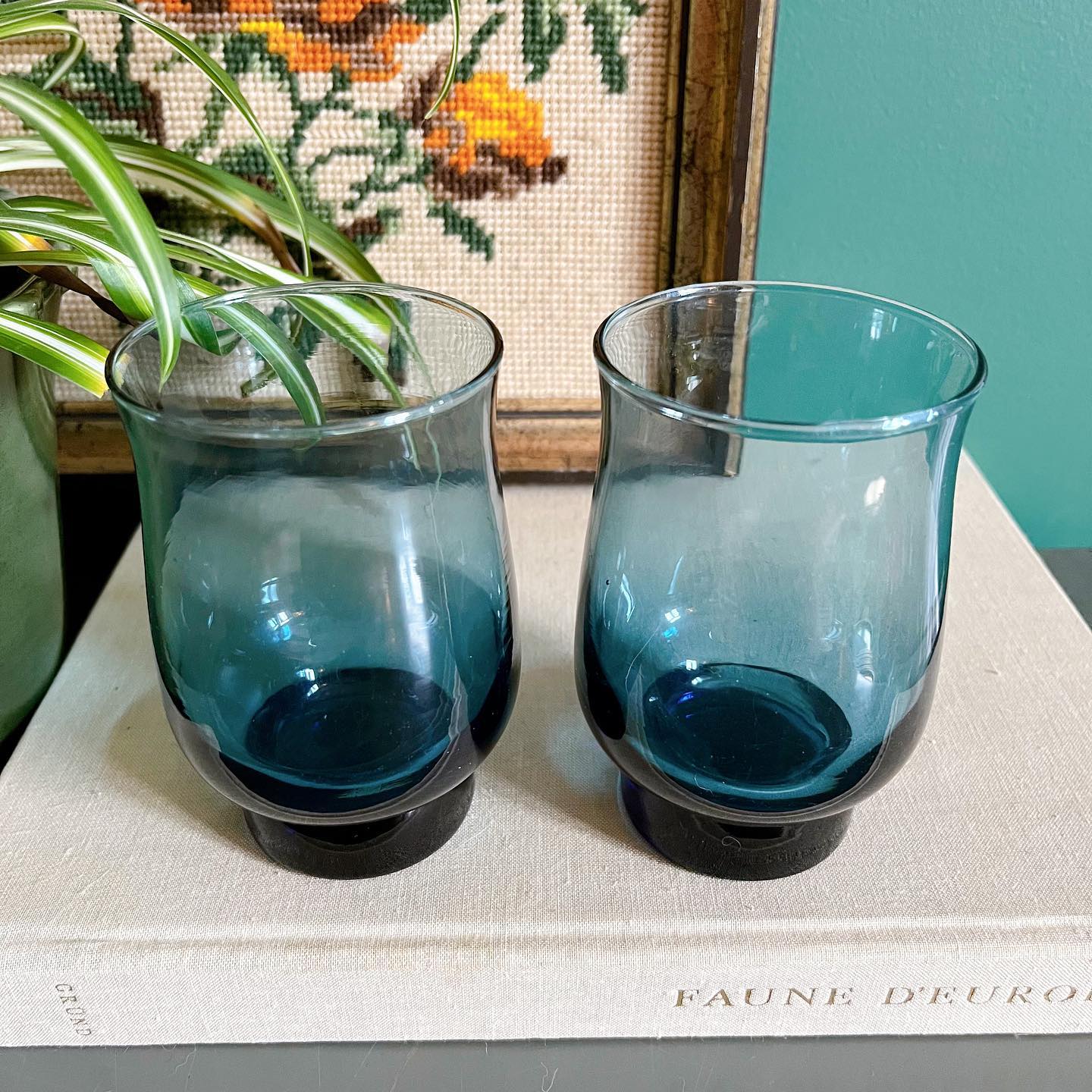 Set of 2 blue glasses by Dominion Glass - No Kill Vintage