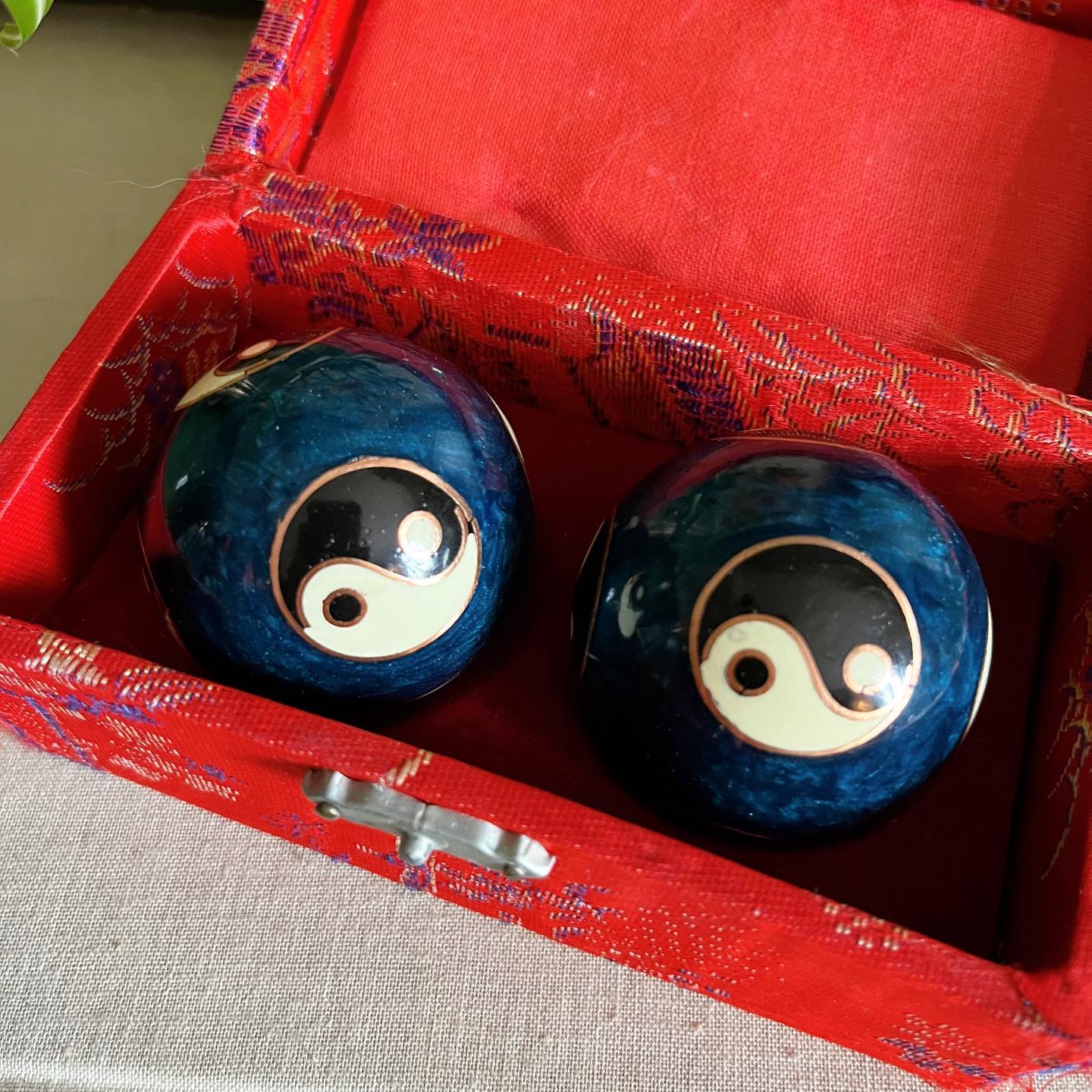 Set of yin yang Baoding balls - No Kill Vintage