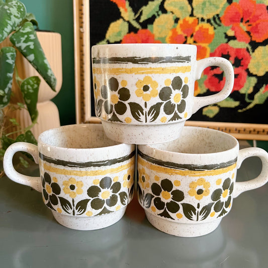 1970s Bilton mugs with retro yellow and brown flowers