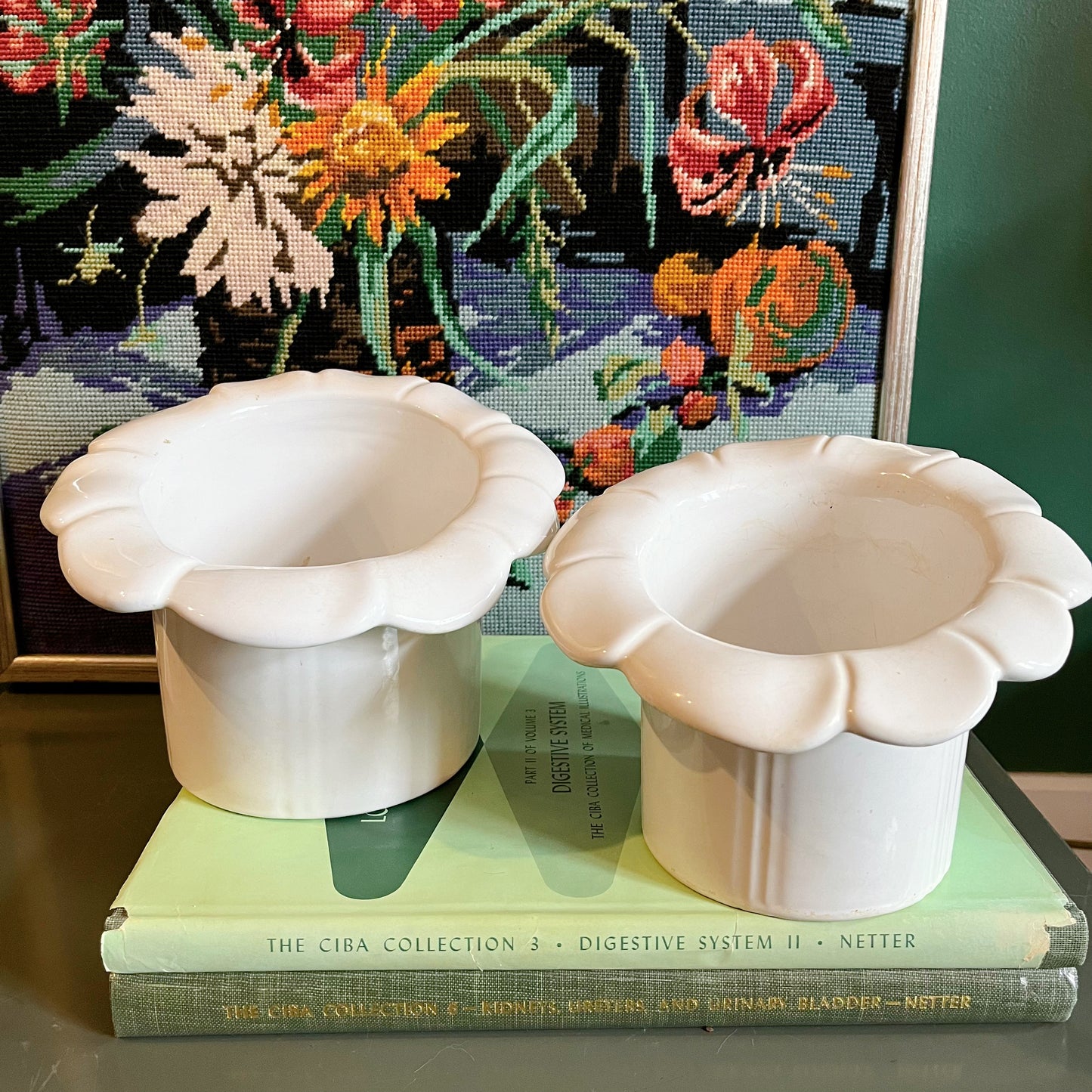 White ceramic flower plant pots