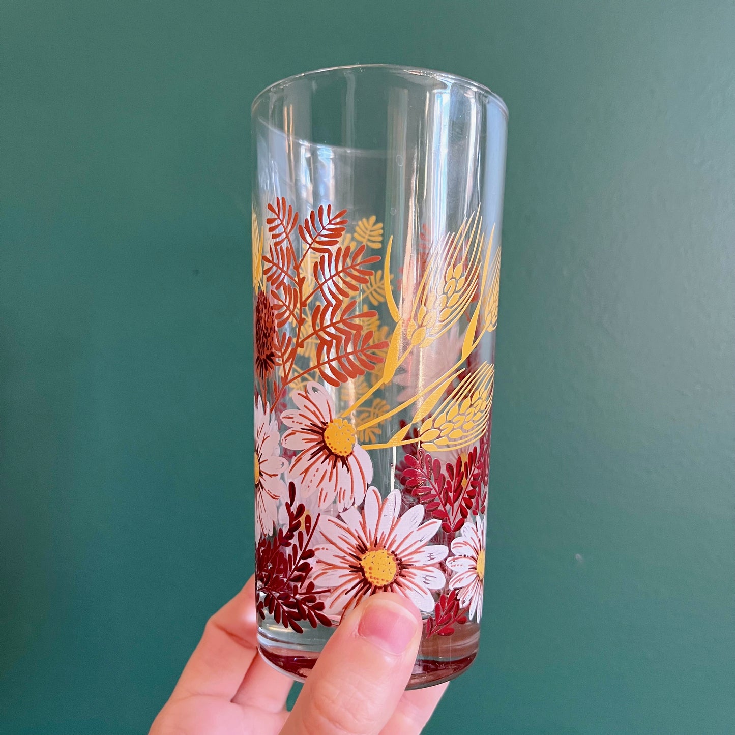 Daisy floral tumblers by VMC Reims